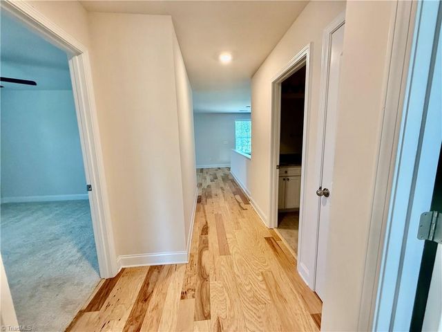 1494 Land Grove Drive, Kernersville, NC 27284