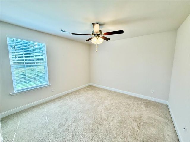 1494 Land Grove Drive, Kernersville, NC 27284
