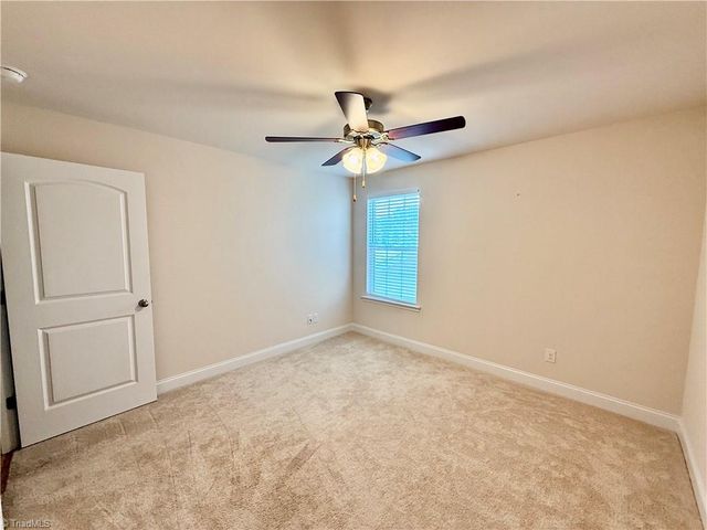 1494 Land Grove Drive, Kernersville, NC 27284