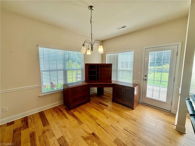 1494 Land Grove Drive, Kernersville, NC 27284