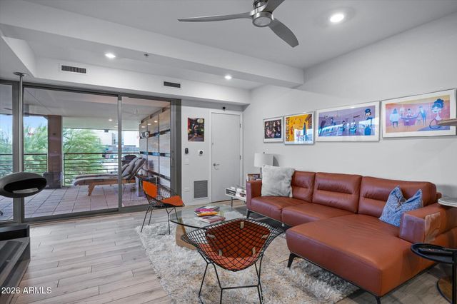 7157 E RANCHO VISTA Drive 2005, Scottsdale, AZ 85251