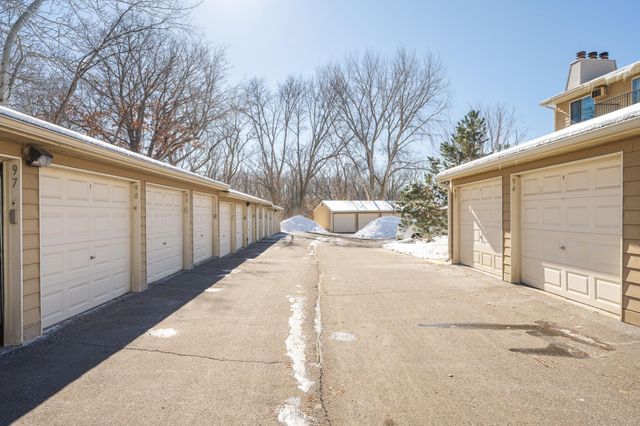 2260 Ridge Drive 12, Saint Louis Park, MN 55416