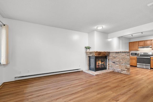 2260 Ridge Drive 12, Saint Louis Park, MN 55416