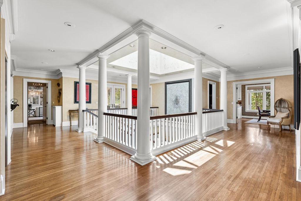 2427 E Lake Of The Isles Parkway, Minneapolis, MN 55405 — photo 3