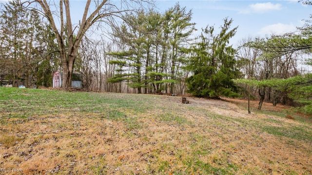 5617 Skyline Dr, Cambridge, OH 43725