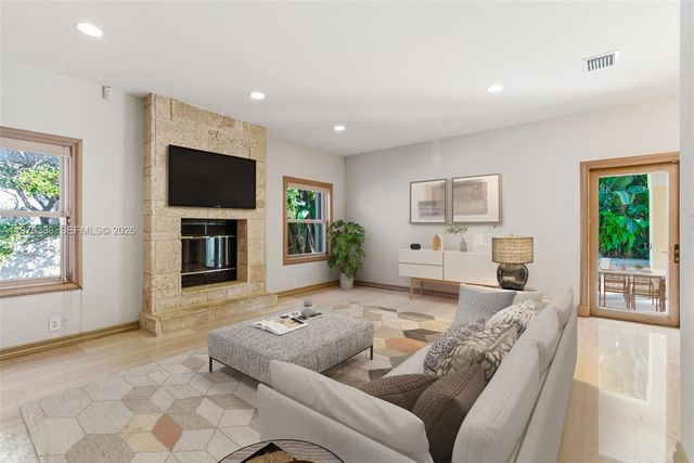 9930 SW 145th St, Miami, FL 33176