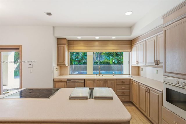 9930 SW 145th St, Miami, FL 33176