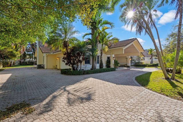 9930 SW 145th St, Miami, FL 33176