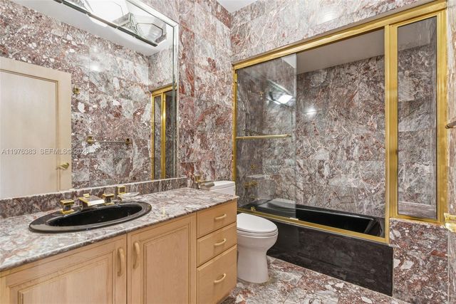 9930 SW 145th St, Miami, FL 33176