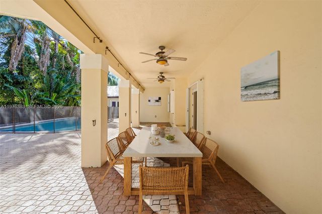 9930 SW 145th St, Miami, FL 33176