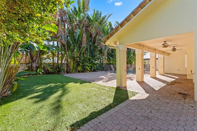 9930 SW 145th St, Miami, FL 33176