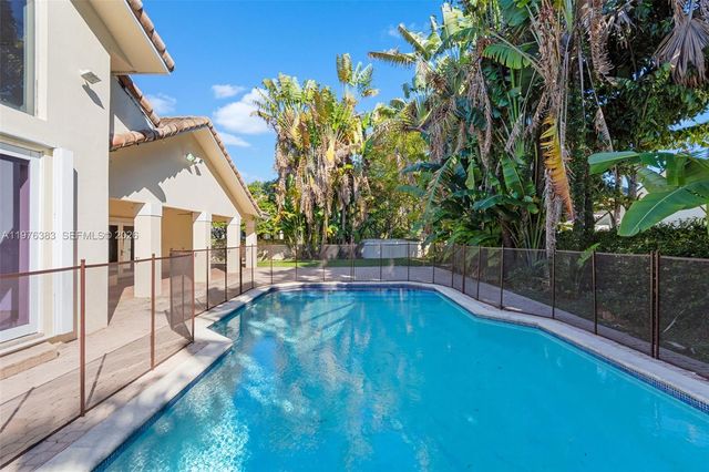 9930 SW 145th St, Miami, FL 33176