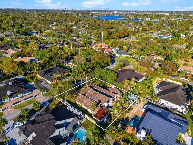 9930 SW 145th St, Miami, FL 33176