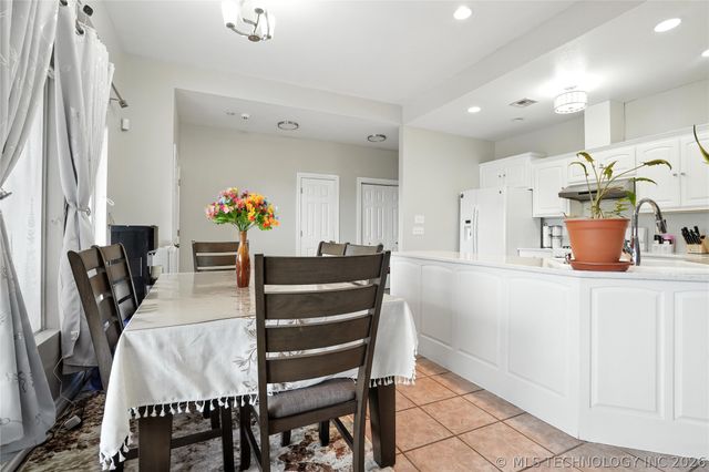 13846 S Nyssa Place, Glenpool, OK 74033
