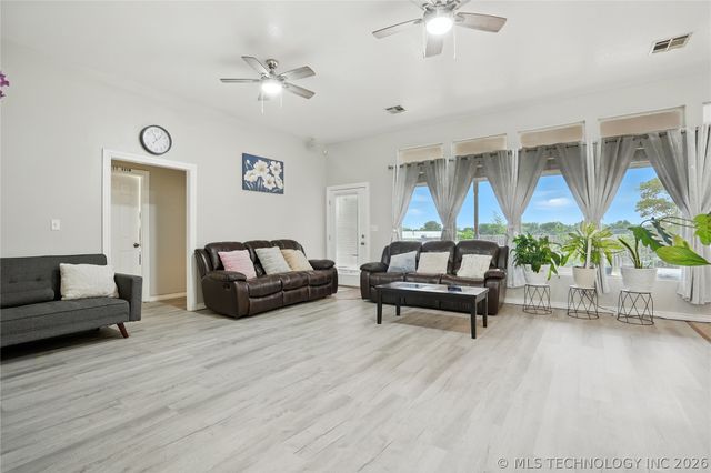 13846 S Nyssa Place, Glenpool, OK 74033