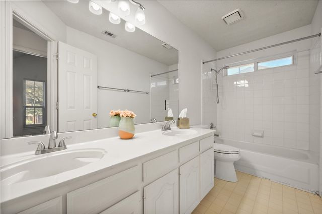 6505 Ashwood Drive, Arlington, TX 76016