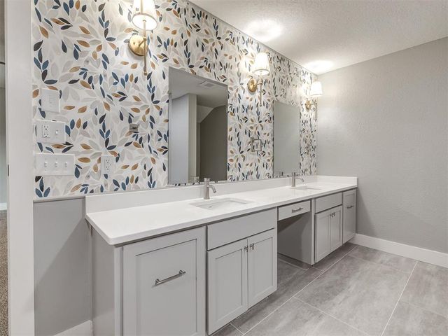1801 Faircloud Drive, Edmond, OK 73034