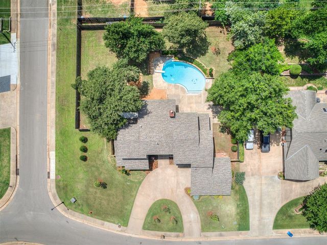 1801 Faircloud Drive, Edmond, OK 73034