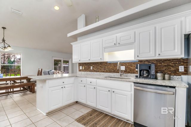 10675 Aloe Lane, Lillian, AL 36549