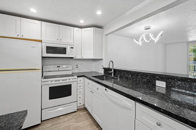 2929 S OCEAN Boulevard 2120, Boca Raton, FL 33432