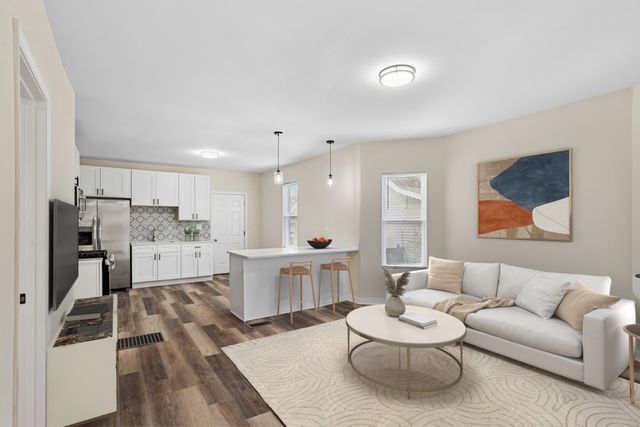 515 George Avenue 2, Waukegan, IL 60085