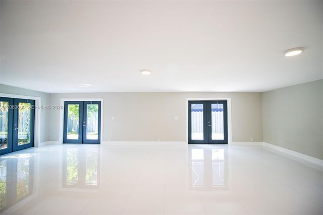 1321 NE 14th Street, Fort Lauderdale, FL 33304