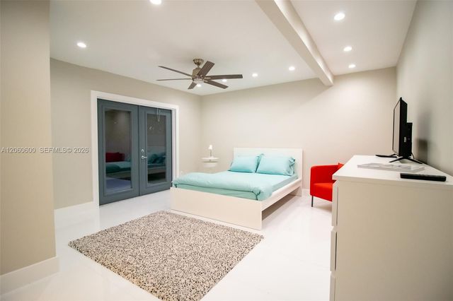 1321 NE 14th Street, Fort Lauderdale, FL 33304