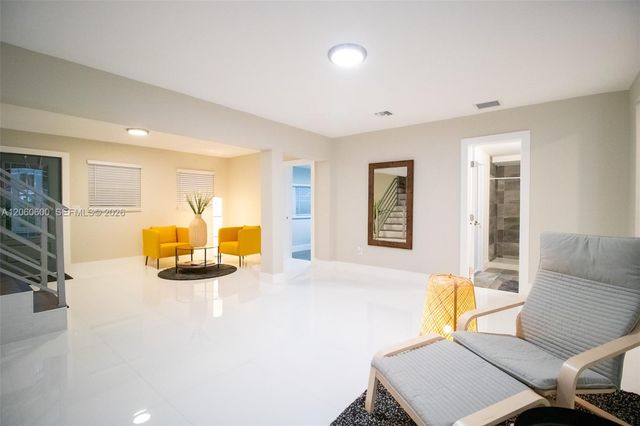 1321 NE 14th Street, Fort Lauderdale, FL 33304