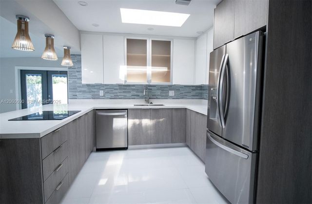 1321 NE 14th Street, Fort Lauderdale, FL 33304