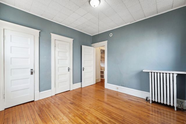 1722 James Avenue N, Minneapolis, MN 55411