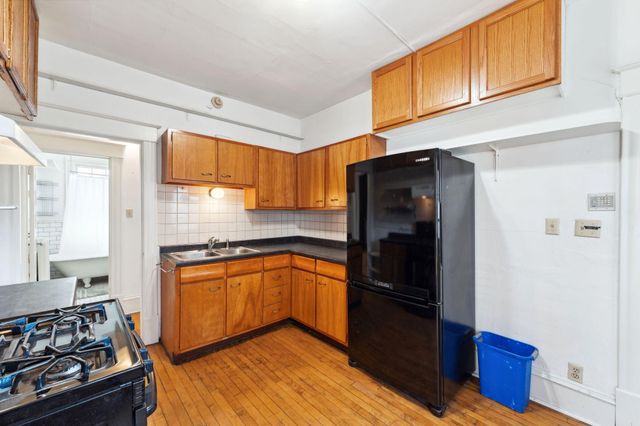 1722 James Avenue N, Minneapolis, MN 55411