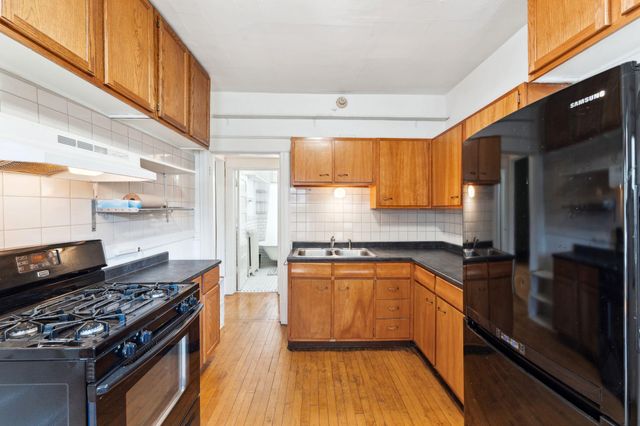 1722 James Avenue N, Minneapolis, MN 55411