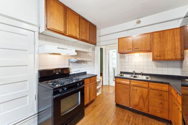 1722 James Avenue N, Minneapolis, MN 55411