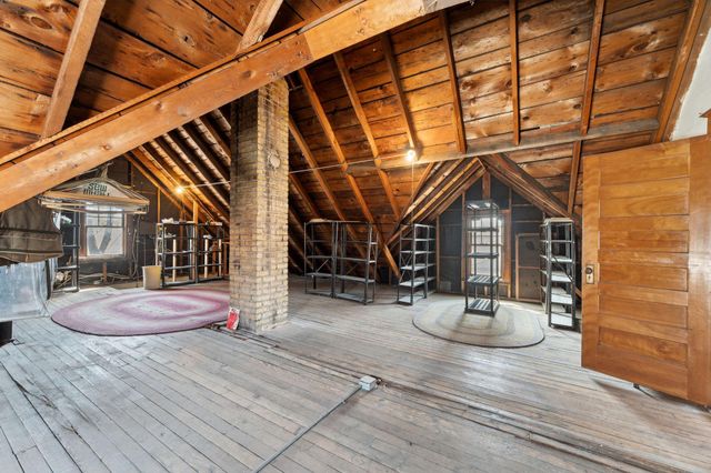 1722 James Avenue N, Minneapolis, MN 55411