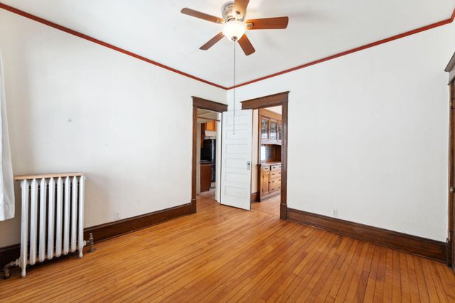 1722 James Avenue N, Minneapolis, MN 55411