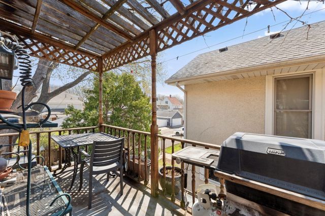 1722 James Avenue N, Minneapolis, MN 55411