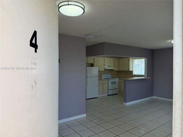 837 SE 8th Ct 4, Hialeah, FL 33010