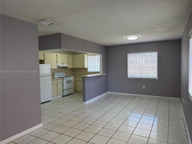 837 SE 8th Ct 4, Hialeah, FL 33010