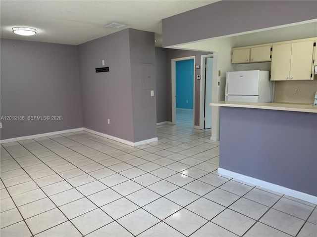 837 SE 8th Ct 4, Hialeah, FL 33010