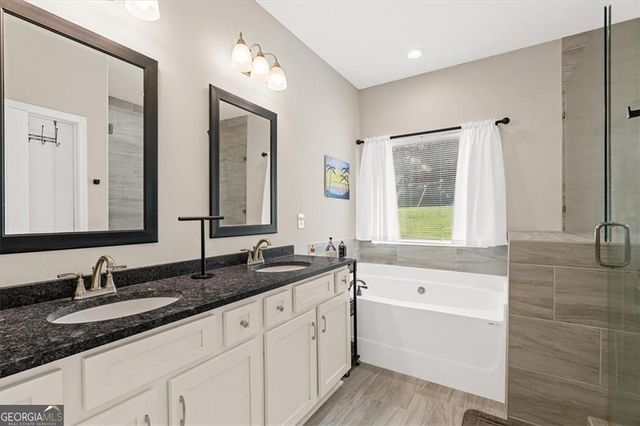 499 Oakland Drive SE, Calhoun, GA 30701