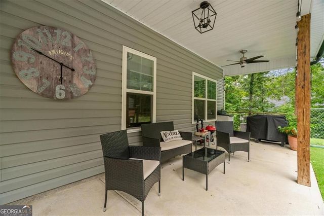 499 Oakland Drive SE, Calhoun, GA 30701