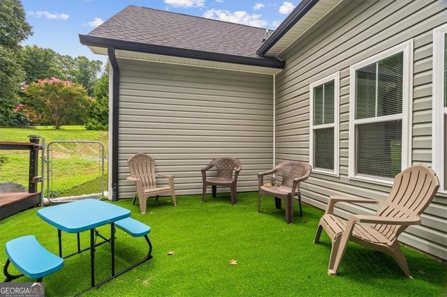 499 Oakland Drive SE, Calhoun, GA 30701