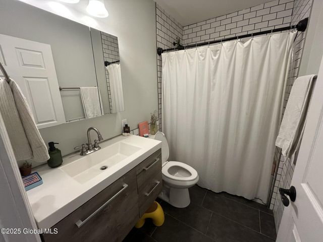 37 Maiden Lane 3A, Albany, NY 12207