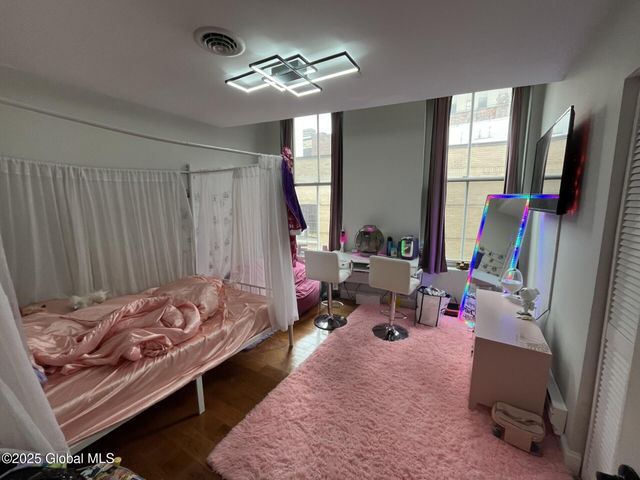 37 Maiden Lane 3A, Albany, NY 12207