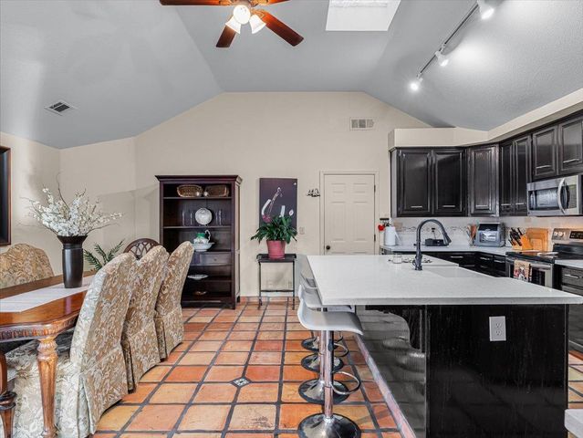 4021 Copper Penny Ct, Modesto, CA 95355