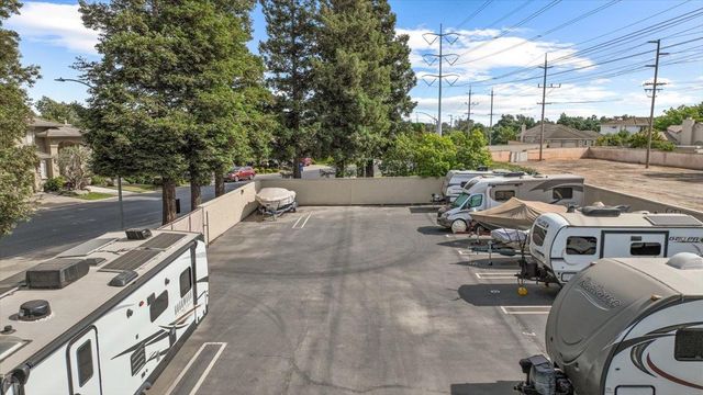 4021 Copper Penny Ct, Modesto, CA 95355