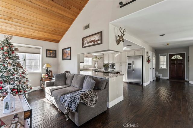 1212 Portillo, Lake Arrowhead, CA 92352