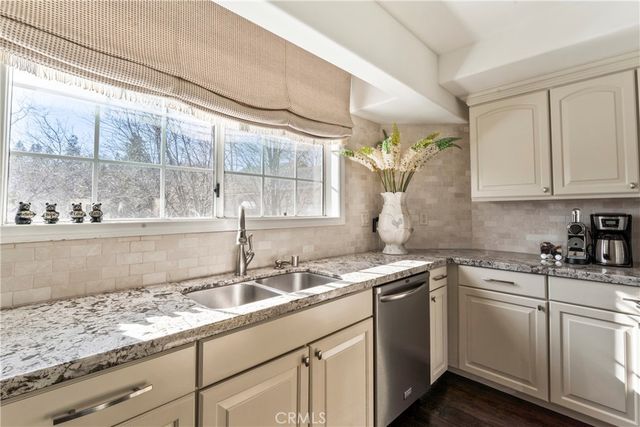 1212 Portillo, Lake Arrowhead, CA 92352