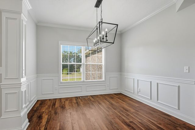 1043 Founders Ln, Portland, TN 37148
