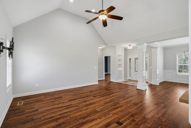1043 Founders Ln, Portland, TN 37148